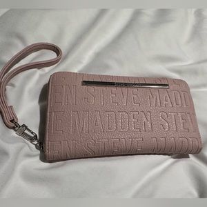 Steve Madden women’s zip around wallet /handbag